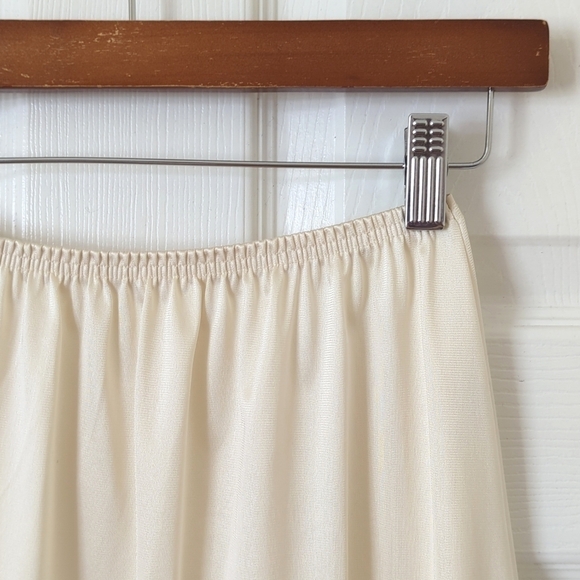 Vanity Fair 80's Vintage Silky Lace Trim High Waisted Mini Slip Skirt Cream L - Picture 3 of 10